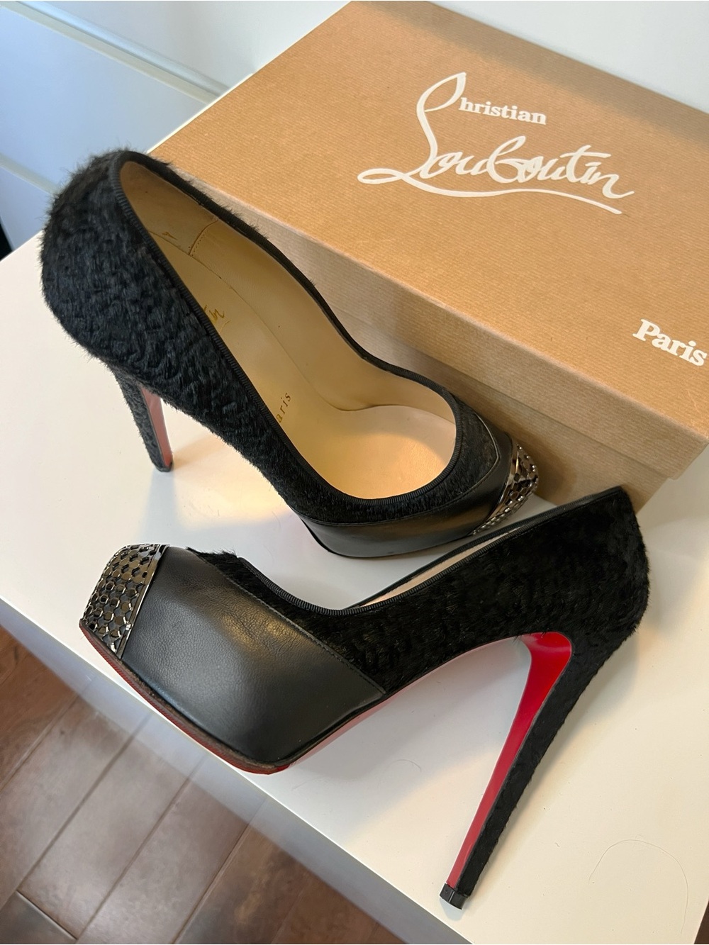 CHRISTIAN LOUBOUTIN MAGGIE 140 BLACK PUMPS SIZE 7